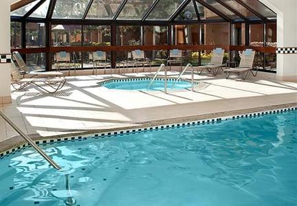 фото отеля Courtyard by Marriott Detroit Livonia