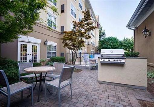 фото отеля Residence Inn Raleigh Crabtree Valley