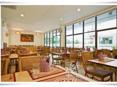 фото отеля Phanomrung Puri Hotel