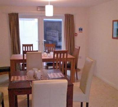 фото отеля Ty Lily Mia Guest House Tonypandy