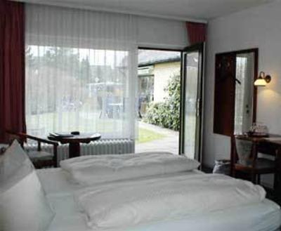 фото отеля Landhaus Krüger Pension Niendorf