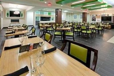 фото отеля Crowne Plaza Clark
