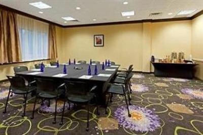 фото отеля Crowne Plaza Clark