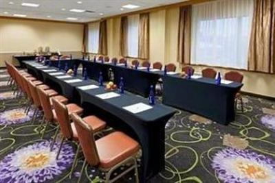 фото отеля Crowne Plaza Clark