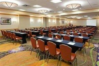 фото отеля Crowne Plaza Clark