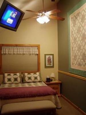 фото отеля Alaska Log Haven B&B