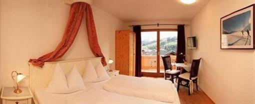фото отеля Enthofer Chalets Alpbach