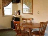 Seaview Motel & Cottages