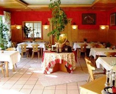 фото отеля Gasthof zum Hirsch