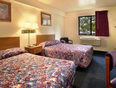 фото отеля Super 8 Baltimore/Essex