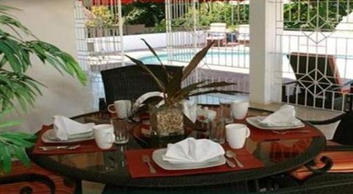 фото отеля Paradise Serenity Villa-Montego Bay