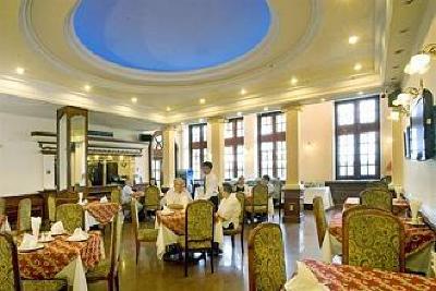 фото отеля Riverside Hotel Saigon