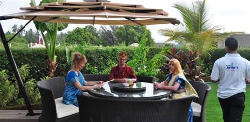 фото отеля Papa Jollys Spiritual Holidays A Botique Hotel