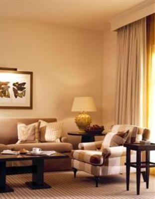 фото отеля Estancia Hotel San Diego