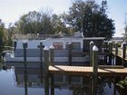 фото отеля Port of Call Yacht Club at Astor Bridge Marina & Hotel