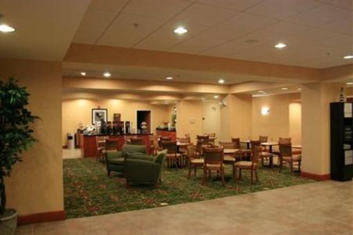 фото отеля Hampton Inn Belle Vernon