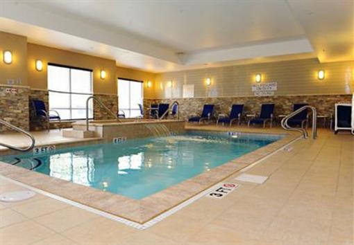 фото отеля Fairfield Inn & Suites Slippery Rock