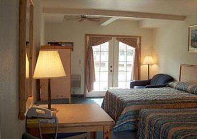 фото отеля Edgewater Inn Shady Cove