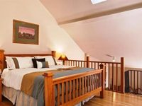HideAway Country Inn