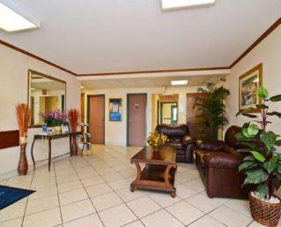фото отеля Baymont Inn Decatur