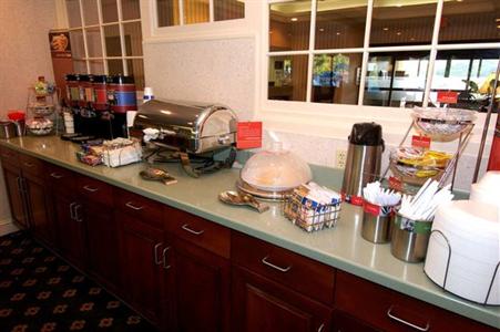 фото отеля Hampton Inn Martinsville