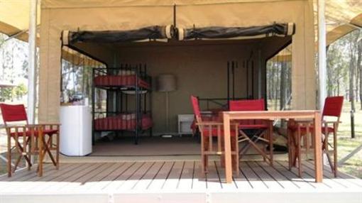 фото отеля Lake Somerset Holiday Park