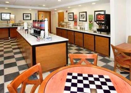 фото отеля Hampton Inn and Suites Tilton