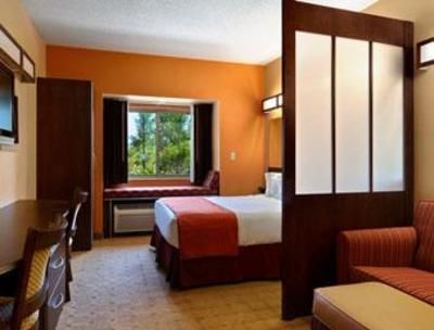 фото отеля Microtel Inn & Suites Verona