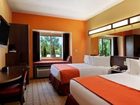 фото отеля Microtel Inn & Suites Verona