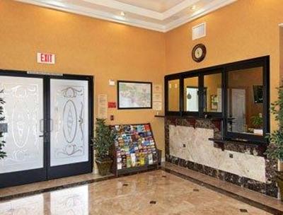фото отеля Howard Johnson Inn & Suites Pico