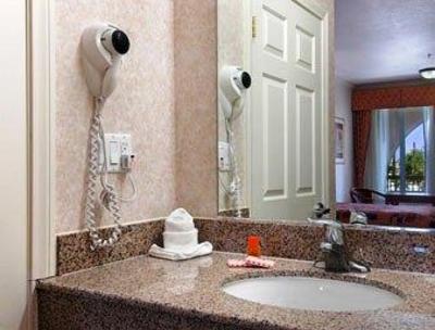 фото отеля Howard Johnson Inn & Suites Pico