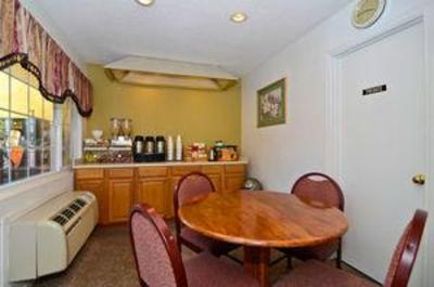 фото отеля Americas Best Value Inn Chico