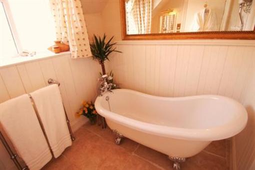 фото отеля Eagle View Guest House Hotel Newtonmore