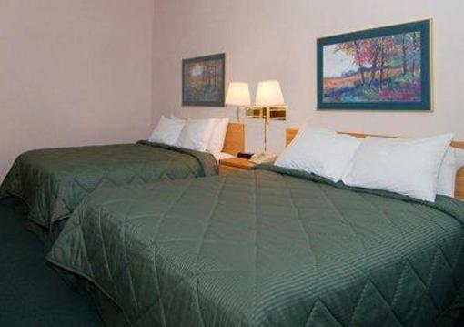 фото отеля Comfort Inn Charlotte (Michigan)