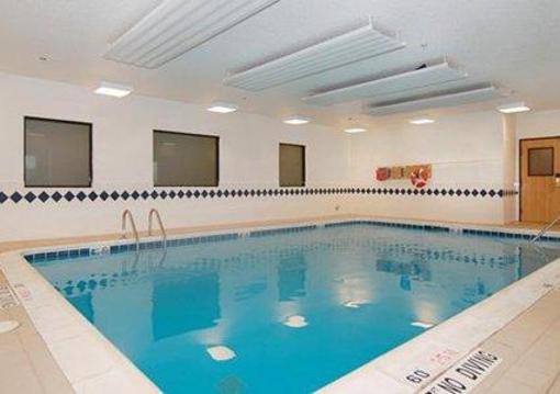 фото отеля Comfort Inn Charlotte (Michigan)