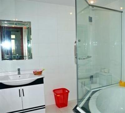 фото отеля Henry Hotel Khach San Henry