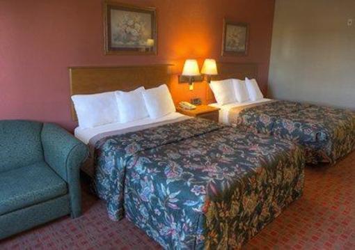 фото отеля Quality Inn & Suites La Vergne