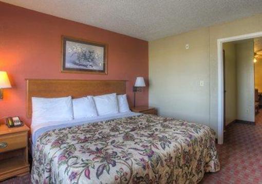 фото отеля Quality Inn & Suites La Vergne