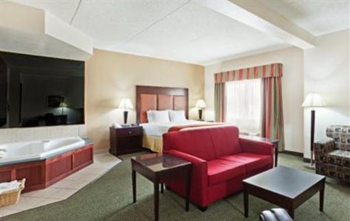 фото отеля Holiday Inn Express East Louisville