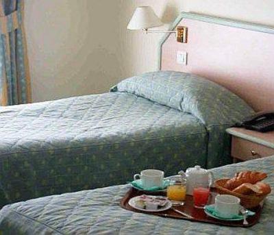 фото отеля Hotel Le Home Saint Louis Versailles