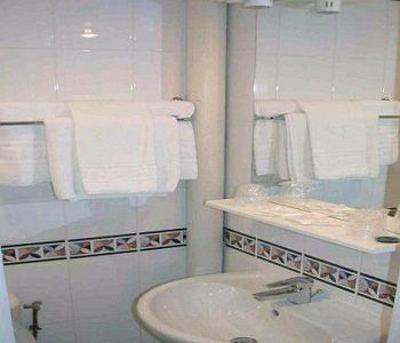 фото отеля Hotel Le Home Saint Louis Versailles
