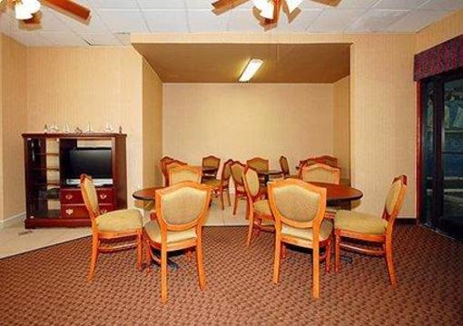 фото отеля Quality Inn Seaford
