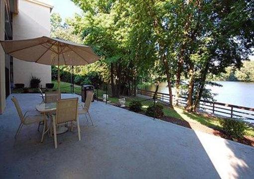 фото отеля Quality Inn Seaford