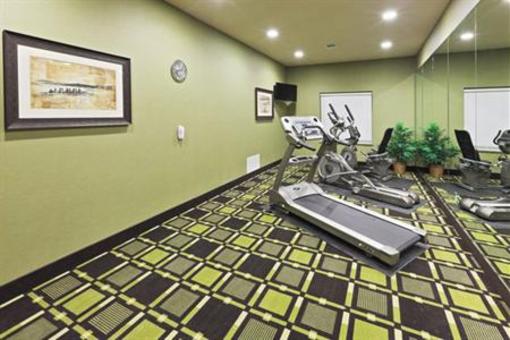 фото отеля Holiday Inn Express & Suites Brady