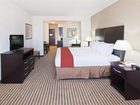 фото отеля Holiday Inn Express & Suites Brady