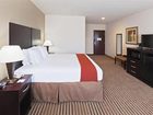 фото отеля Holiday Inn Express & Suites Brady