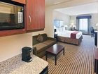 фото отеля Holiday Inn Express & Suites Brady