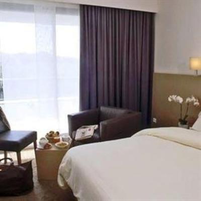 фото отеля Best Western Les Rives Du Ter