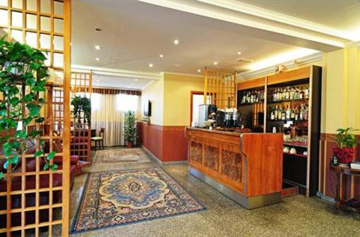 фото отеля Albergo Paradiso Monte Compatri