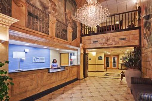 фото отеля Holiday Inn Express Hotel & Suites Jenks